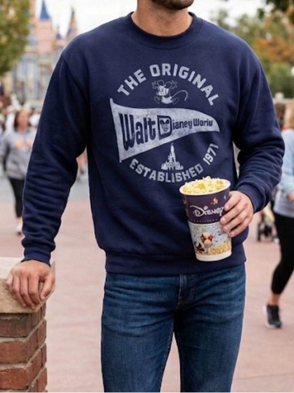 Disney Parks Walt Disney World Established 1971 Navy Blue Sweatshirt Size M